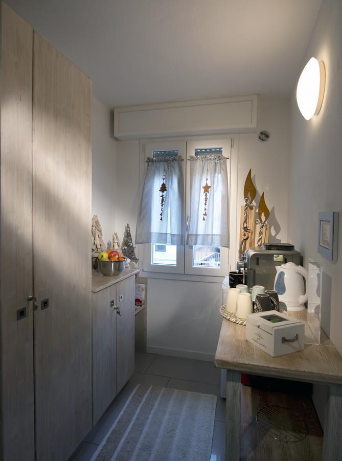 Le Suites - Di Fronte Ospedale Sacro Cuore Negrar Exteriör bild