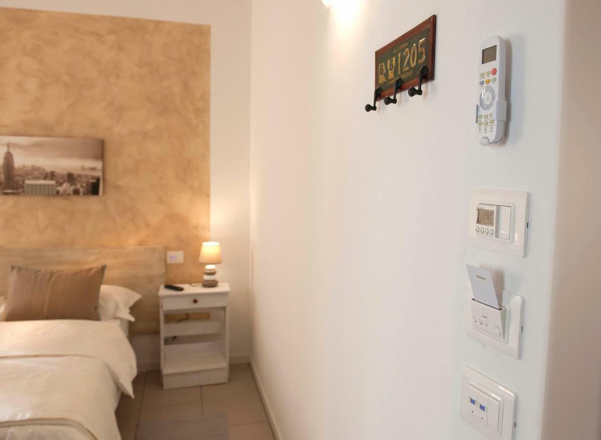 Le Suites - Di Fronte Ospedale Sacro Cuore Negrar Exteriör bild
